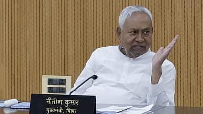 India Pakistan: बिहार की सीमा पर निगरानी बढ़ी, सीएम नीतीश ने ली बैठक; पुलिस-प्रशासन के अफसरों की छुट्टी रद्द Bihar News : CM Nitish Kumar meeting on nepal bangladesh border after india pakistan war operation sindoor