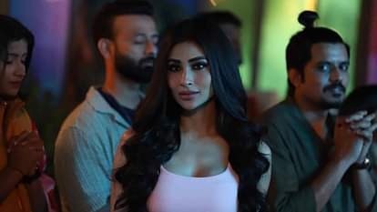 The Bhootnii Review: बच्चों जैसी कहानी पर बनी बड़ों की बचकानी फिल्म, संजू बाबा के प्रोडक्शन हाउस की ठंडी बोहनी The Bhootnii Review in Hindi by Pankaj Shukla Sidhaant Sachdev Sanjay Dut Mouni Roy Palak Tiwari Sunny Singh