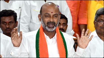 Telangana: 'आत्मसमर्पण के अलावा, माओवादी संगठन से नहीं होगी कोई बातचीत', केंद्रीय मंत्री संजय कुमार का बयान No question of talks with Maoists, says Union Minister Bandi Sanjay Kumar, News in Hindi