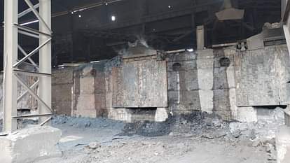 CG: रायगढ़ में मां शिवा उद्योग में फर्निश ब्लास्ट, झुलसने से मौत मजदूर की मौत; झारखंड का रहने वाला था उपेंद्र worker died due to a furniture blast at Maa Shiva Udyog in Raigarh
