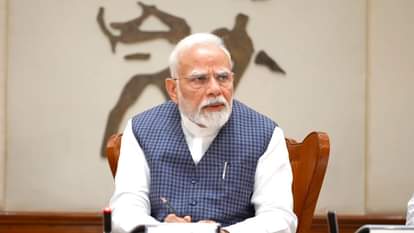 Top News: रेड जोन में दिल्ली की हवा; आज भाई दूज और जम्मू-कश्मीर विधानसभा का विशेष सत्र; क्रिकेट में IND v AUS Top News Today Big Headlines Delhi Air AQI Jammu Kashmir Assembly Ind v Aus ODI business Weather cinema crime