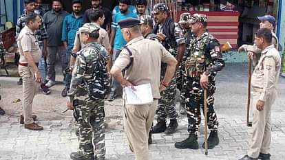 Dehradun : पुलिस अलर्ट, 451 लोगों के चालान और 115 संदिग्धों से पूछताछ; शहर से गांव तक चलाया गया सत्यापन अभियान Dehradun: Police on alert, 451 people challaned, 115 suspects questioned