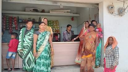 CG News: मजदूरी कर मशरूम उगाया, अब चला रही सीएचसी, राष्ट्रीय आजीविका मिशन से जुड़कर बनायी एक अलग पहचान creates a different identity by joining National Livelihood Mission in CG