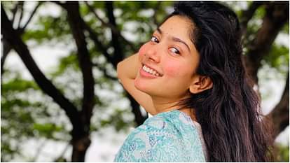 Sai Pallavi: डॉक्टर बनने के बाद चुनी एक्टिंग, दमदार किरदारों से बनाई अलग पहचान; मेकअप से दूर रहती हैं साई Sai Pallavi Birthday She Hates Makeup After Complete MBBS She Choose Acting For Her Career