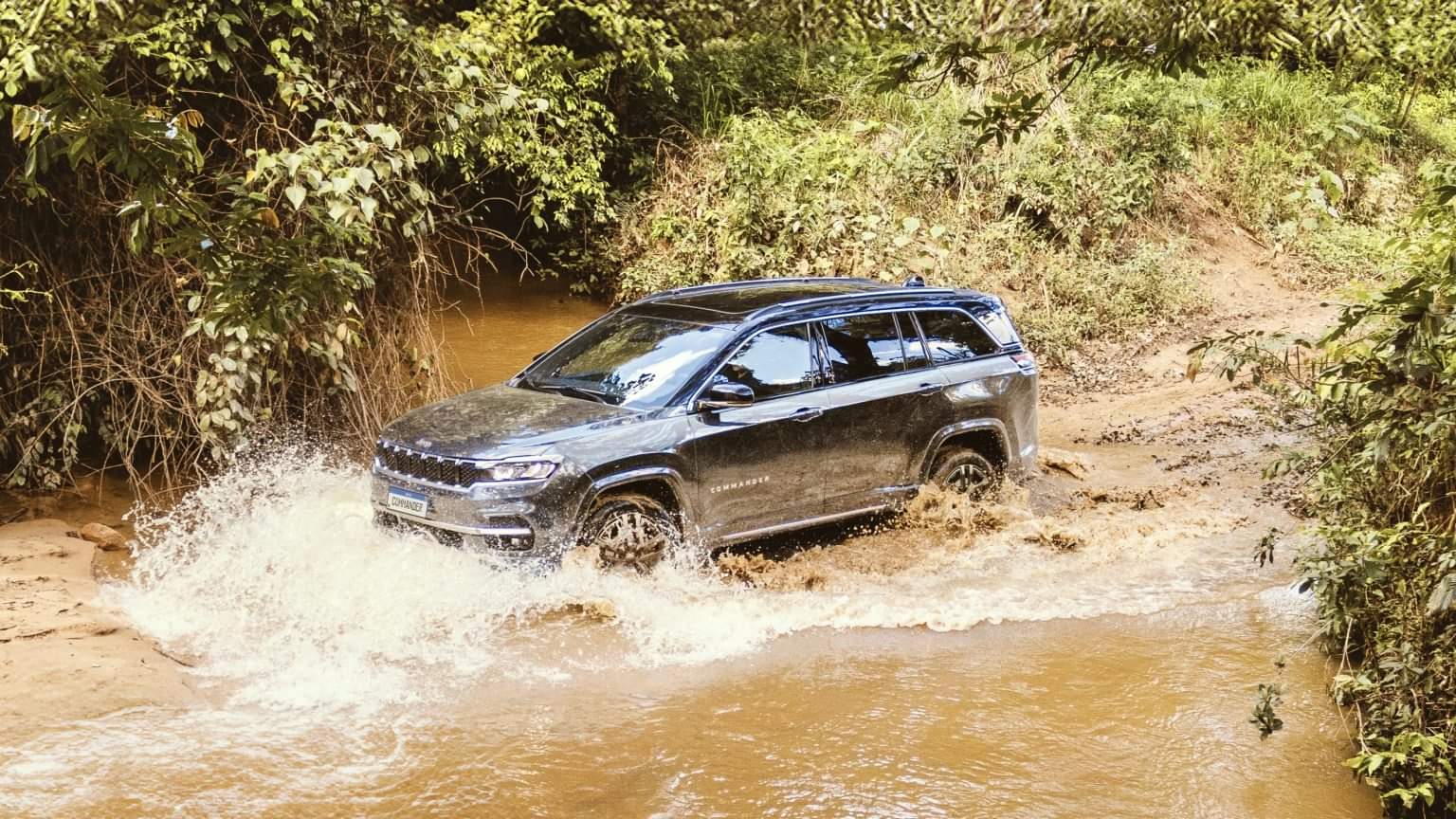 Jeep Meridian: जीप मेरिडियन को मिला ज्यादा ताकतवर 2.2-लीटर डीजल इंजन, लेकिन इसमें एक ट्विस्ट है Stellantis introduces new 2.2-litre diesel engine option in Jeep Meridian SUV Know Details