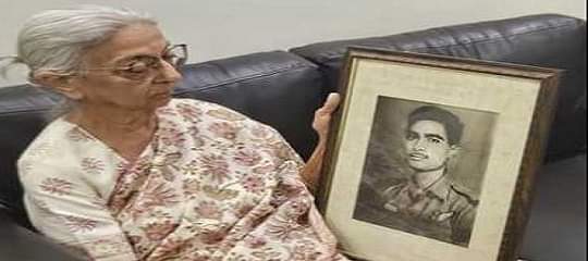 UP: आगरा का वो जांबाज, जो 1971 के युद्ध से पाकिस्तानी जेल में बंद... 54 साल से सुहाग के इंतजार में वीरांगना flying lieutenant manohar purohit missing since 1971 india pakistan war Waiting for 54 years
