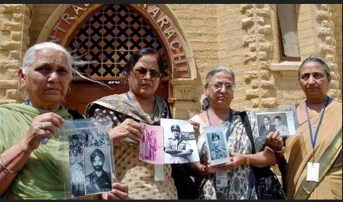 UP: आगरा का वो जांबाज, जो 1971 के युद्ध से पाकिस्तानी जेल में बंद... 54 साल से सुहाग के इंतजार में वीरांगना flying lieutenant manohar purohit missing since 1971 india pakistan war Waiting for 54 years