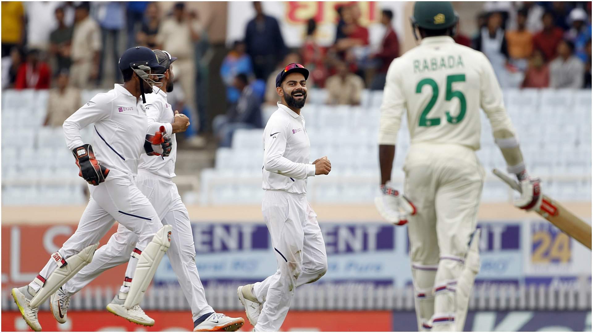 Virat Kohli Record: कप्तान कोहली की टेस्ट में पांच सबसे बड़ी जीत, कंगारुओं को उनके घर पर हराकर रचा था इतिहास Virat Kohli five biggest Test Series victories, created history defeating Australia at their home Retirement