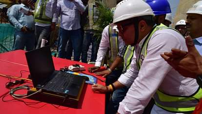 Delhi: PWD मंत्री ने बारापूला प्रोजेक्ट का फिर से किया शिलान्यास, देरी के लिए पिछली सरकार पर साधा निशाना PWD Minister again laid the foundation stone of Barapullah Project today