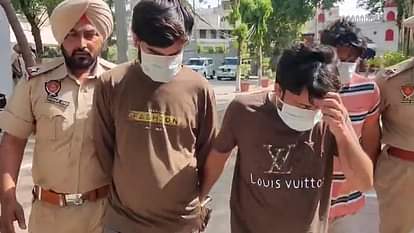 Amritsar Crime: पंजाब पुलिस की बड़ी कार्रवाई, ड्रग मनी व हेरोइन की खेप के साथ 3 आरोपी गिरफ्तार 3 accused arrested with consignment of drug money and heroin