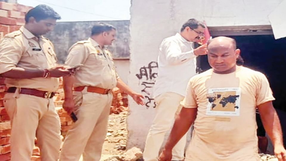 Meerut Crime News: After murder, body was thrown on a bike, family was attacked after entering house