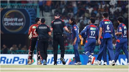 IPL 2025: दिग्वेश राठी पर लगा एक मैच का बैन और मैच फीस का 50 प्रतिशत जुर्माना, अभिषेक से भिड़ने की मिली सजा IPL 2025: Digvesh Rathi banned for one match and fined 50 percent of match fee, punished for clashing Abhishek