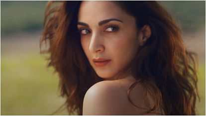 War 2 Teaser: बर्थडे पर Jr NTR ने किया जंग का एलान, ऋतिक रोशन से इस दिन होगी टक्कर Hrithik Roshan War 2 Teaser Has been Released On Occasion Of Jr NTR Birthday