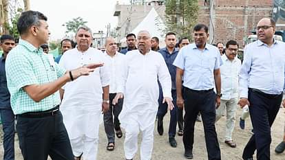 Bihar: सैदपुर नाला से पहाड़ी तक भूमिगत नाला और सड़क निर्माण कार्य का सीएम ने किया निरीक्षण, दिए दिशा-निर्देश Bihar: CM inspected the underground drain and road construction work from Saidpur drain to the hill