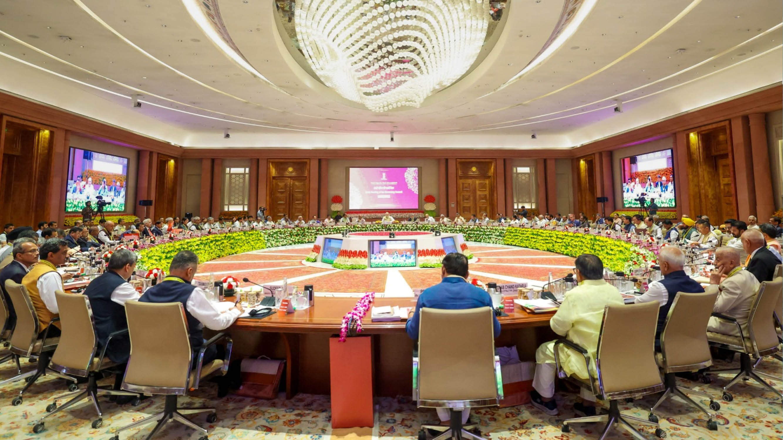 Niti Aayog Meet: PM मोदी का संदेश और गैर-भाजपाई मुख्यमंत्रियों की मांगें; नीति आयोग की बैठक में क्या-क्या हुआ? Niti Aayog Meeting 2025 PM Modi Message and Non-BJP CM Demands Key Highlights