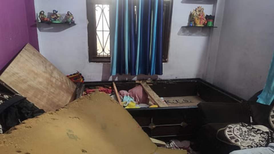 UP: 'मेरा ऐसा कोई भी इरादा न था, उन्होंने...', ये बातें कह फूट-फूटकर रोया मां का मर्डर करने वाला नाबालिग बेटा Kanpur Murder big mistake, I killed my mother in anger teenager accused of killing his mother cried bitterly
