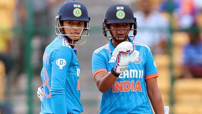 IND W vs ENG W: अजेय बढ़त हासिल करने उतरेगी भारतीय महिला टीम, हरमनप्रीत कौर और शेफाली वर्मा को दिखाना होगा दम ind w vs eng w 4t t20i manchester harmanpreet kaur smriti mandhana preview live streaming playing xi know