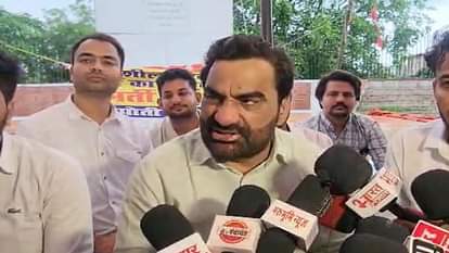 Rajasthan News: हनुमान बेनीवाल के घर की बिजली कटी, 11 लाख से ज्यादा बकाया बिल के चलते डिस्कॉम ने की कार्रवाई Rajasthan News: Electricity Cut at Beniwal's Residence Over 11 Lakh Outstanding Bill, Action Taken by Discom