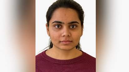 CUET-UG: लुधियाना की अनन्या जैन बनी राष्ट्रीय टॉपर, डीएवी स्कूल की छात्रा को मिला 100 पर्सेंटाइल Ananya Jain of DAV School, Ludhiana becomes CUET-UG topper