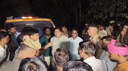 UP: मुहर्रम के कारण कटी बिजली, स्वास्थ्य केंद्र में तीन घंटे गर्मी तक तड़पती रही गर्भवती; लापरवाही का आरोप Electricity cut off due to Muharram pregnant woman remained in heat for three hours