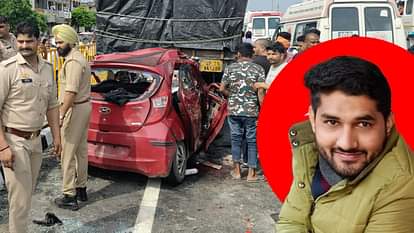 UP: खड़े ट्रक में जा घुसी कार, खुफिया विभाग की स्पेशल ब्रांच के सिपाही और पत्नी की मौत; दो बेटे घायल Car rams into a truck parked on highway in Gajraula Special Branch constable and his wife killed two sons inju