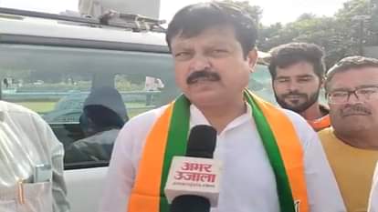 CG Politics: संजय श्रीवास्तव बोले- मल्लिकार्जुन खड़गे के सामने कांग्रेस की गुटबाजी और झूठ उजागर, फ्लॉप रही सभा CG Politics: Congress factionalism and lies exposed in Mallikarjun Kharge front said Sanjay Srivastava