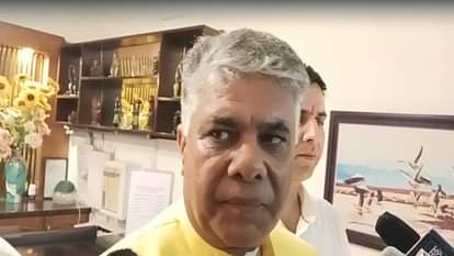 Himachal: कांगड़ा-धर्मशाला के नाम से जाना जाएगा गगल एयरपोर्ट, सलाहकार समिति की बैठक में फैसला Gaggal Airport will be known as Kangra-Dharamshala, decision taken in the advisory committee meeting
