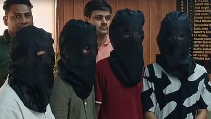 Haryana Crime: करोड़ों रुपये की ठगी मामले में पुलिस को मिली सफलता, चार आरोपी दिल्ली से गिरफ्तार Four arrested by haryana police in cyber crime case