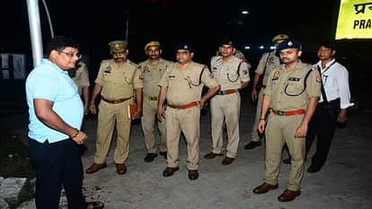 Prayagraj News : जंक्शन पर रेलकर्मी की हत्या के बाद मानसिक विक्षिप्त युवक ने ट्रेन के आगे कूदकर दी जान Prayagraj News: After killing a railway employee at the junction, a mentally deranged youth committed suicide