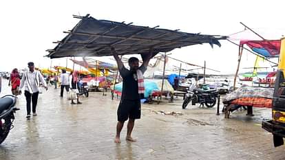 Prayagraj News : प्रयागराज में बढ़ा बाढ़ का खतरा, 24 घंटे में करीब एक मीटर बढ़ा यमुना का जलस्तर Flood threat increased in Prayagraj, Yamuna water level increased by about one meter in 24 hours