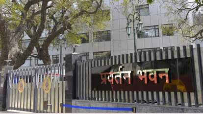 ED: एएनएससीबीएल ऋण घोटाले में गिरफ्तार पूर्व सांसद को ईडी कोलकाता लेकर गई, 500 करोड़ के घोटाले में होगी पूछताछ ED takes former Andaman nicobar MP Kuldeep Rai Sharma to kolkata arrested in ANSCBL loan scam