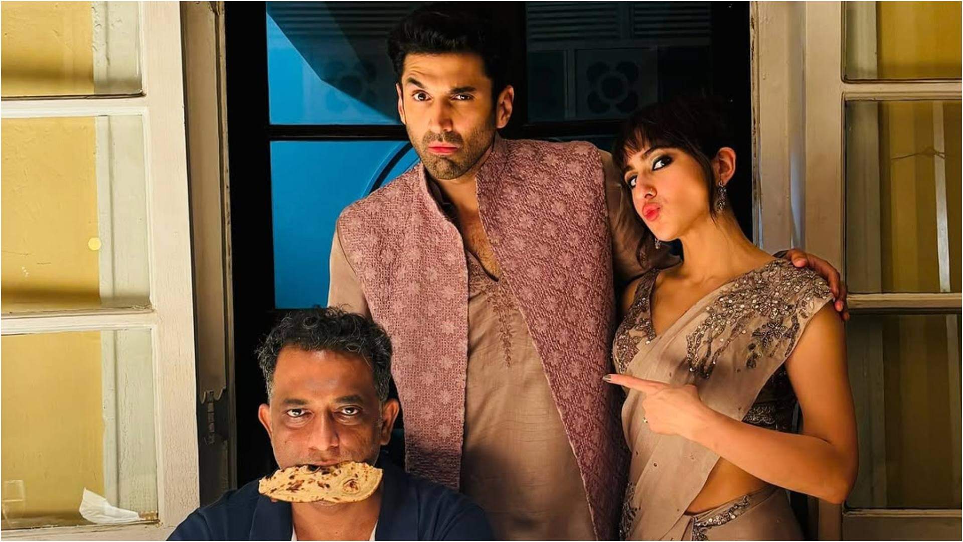 Sara Ali Khan: 'चुमकी को इतना प्यार देने के लिए शुक्रिया', सारा ने शेयर कीं 'मेट्रो इन दिनों' से झलकियां Sara Ali Khan shares photos from Movie Metro In Dino Movie says Grateful blessed for all the love you given