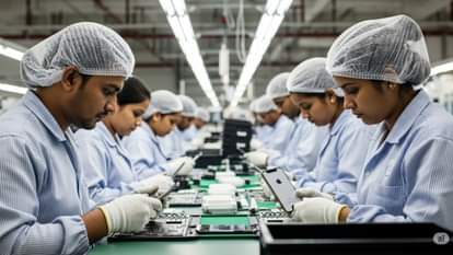 Tariff: अमेरिका का भारत पर 50% टैरिफ! क्या कम हो जाएगा iPhone का एक्सपोर्ट? यहां जानें पूरी जानकारी Trump tariff on indian export 50 percent effect on iphone price and export