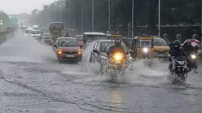 CG Weather News: छत्तीसगढ़ में झमाझम बारिश, छाया घना बादल, यहां बन रहा नया सिस्टम, जानें आपके शहर का हाल Heavy rain expected in Chhattisgarh after two days, a new system is forming here know condition of your cities