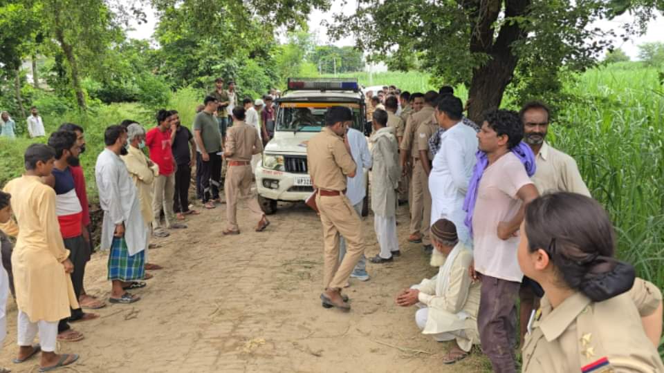 UP: हिमाचल से पकड़ा, गांव तक पीटा; प्रेमी संग गई सानिया की फिर गला दबाकर हत्या, शव दफनाकर बोले-टीबी से हुई मौत Sania Murdered by Family Over Love Affair in Baghpat, Body Buried Secretly; Lover Sagar's Testimony Reveals Tr