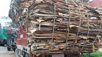 Accident in Meerut: स्कूल जा रही आर्मी वैन में घुसा कैंटर, मची चीख-पुकार, एक छात्रा की मौत, पांच घायल Army school van hit by canter in Meerut, one student Arya Sirohi dies, 5 injured