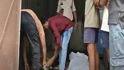 रायगढ़: पत्नी को लेकर उसके मायके गया था युवक, सांप के डसने से हुई मौत young man had taken his wife to her maternal home she died due to snake bite in Raigarh