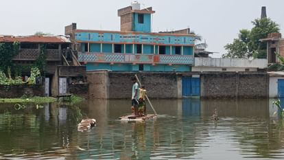 Bihar Weather News: बिहार के इन जिलों में बारिश का ऑरेंज अलर्ट; पटना के कई इलाकों में जलजमाव से लोग परेशान Bihar Weather: Orange alert for rain in many districts of Bihar; Ganga swelled, floods left people homeless