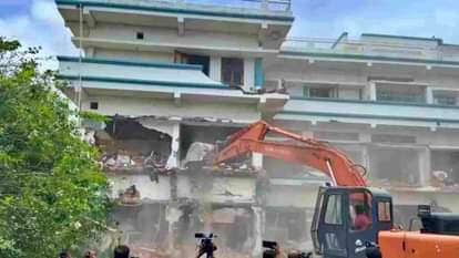 MP News: मछली परिवार से नाम जोड़ने पर पाठक ने लिया कानून का सहारा, कांग्रेस नेता कमलेश्वर पटेल को भेजा नोटिस MP Jainendra Pathak sent a legal notice to many Congress leader and former minister Kamleshwar Patel