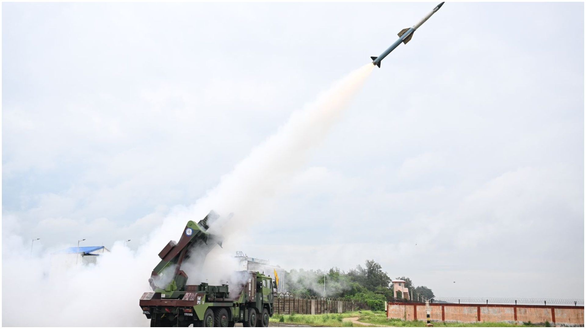 Air Defence Weapon System: क्या है एकीकृत वायु रक्षा हथियार प्रणाली, जिसका हुआ सफल परीक्षण; इसकी ताकत कितनी? What is the Integrated Air Defense Weapon System, which was successfully tested; what is its power?