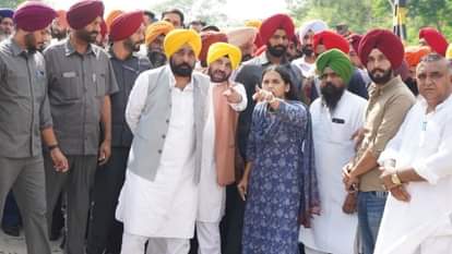 Flood in Punjab: ऑपरेशन राहत के तहत प्रभावितों तक पहुंच रही सरकार, हर गांव तक मदद पहुंचाने का संकल्प Flood in Punjab Government reaching out to affected under Operation Rahat