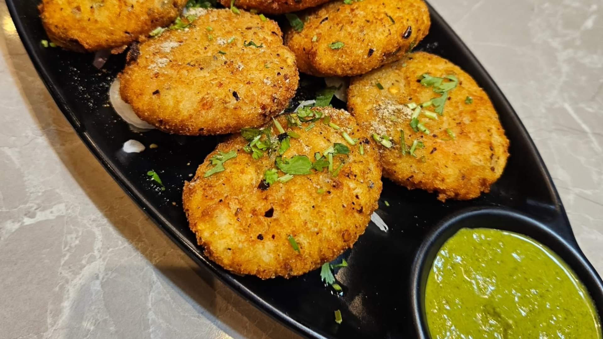 Curd Snacks Recipes: दही से बनाएं ये दो स्नैक्स, हर कोई खाएगा बड़े चाव से Curd Snacks Recipes Kitchen Tips How to Make Dahi ke Sholay and Dahi ke Kebab at Home