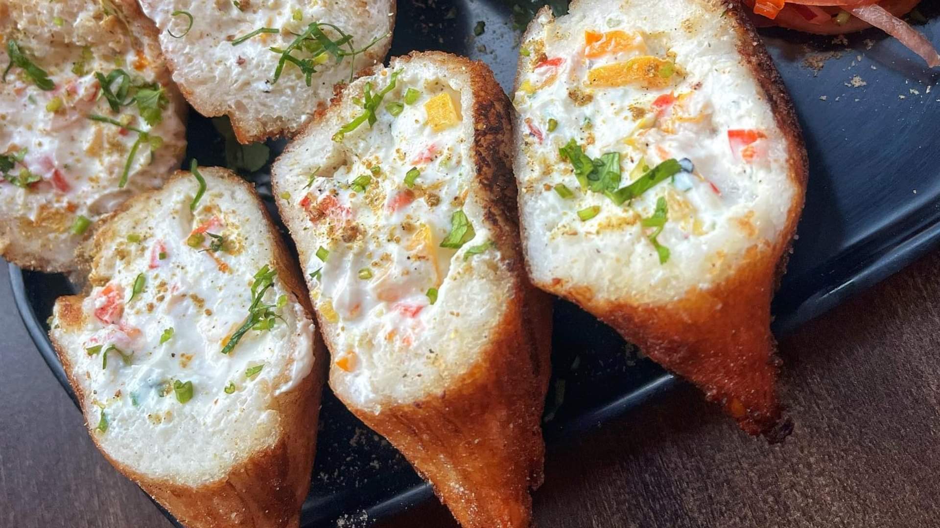 Curd Snacks Recipes: दही से बनाएं ये दो स्नैक्स, हर कोई खाएगा बड़े चाव से Curd Snacks Recipes Kitchen Tips How to Make Dahi ke Sholay and Dahi ke Kebab at Home