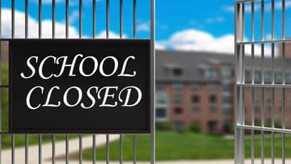 UP School Closed: आ गया डीएम का आदेश, राजधानी समेत कई जिलों में बंद रहेंगे स्कूल; पढ़ें पूरा अपडेट UP Schools Closed Schools will remain closed for Chhath festival in Lucknow read full update