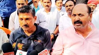 'सीएम ही दिलाएंगे न्याय': भाजपा कार्यकर्ता के बड़े भाई ने बदला बयान, एक दिन पहले कहा था- न्याय नहीं मिलने वाला Only CM yogi will provide justice BJP worker elder brother changed his statement in evening