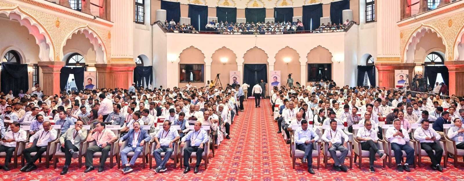 MP News:एमपी में बनेगा इंजीनियर्स रिसर्च एंड ट्रेनिंग इंस्टीट्यूट, CM बोले-हमारे अभियंता भगवान हनुमान के समान MP News: Engineers Research and Training Institute will be built in MP, CM said- Our engineers are like Lord H