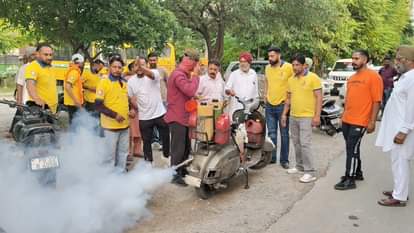 पंजाब सरकार ने संभाला मोर्चा: बाढ़ प्रभावित इलाकों में हेल्थ कैंप, पहले दिन 51 हजार लोग आए, गांवों में फॉगिंग AAP govt set up health camps in flood affected areas in Punjab 51 thousand people came