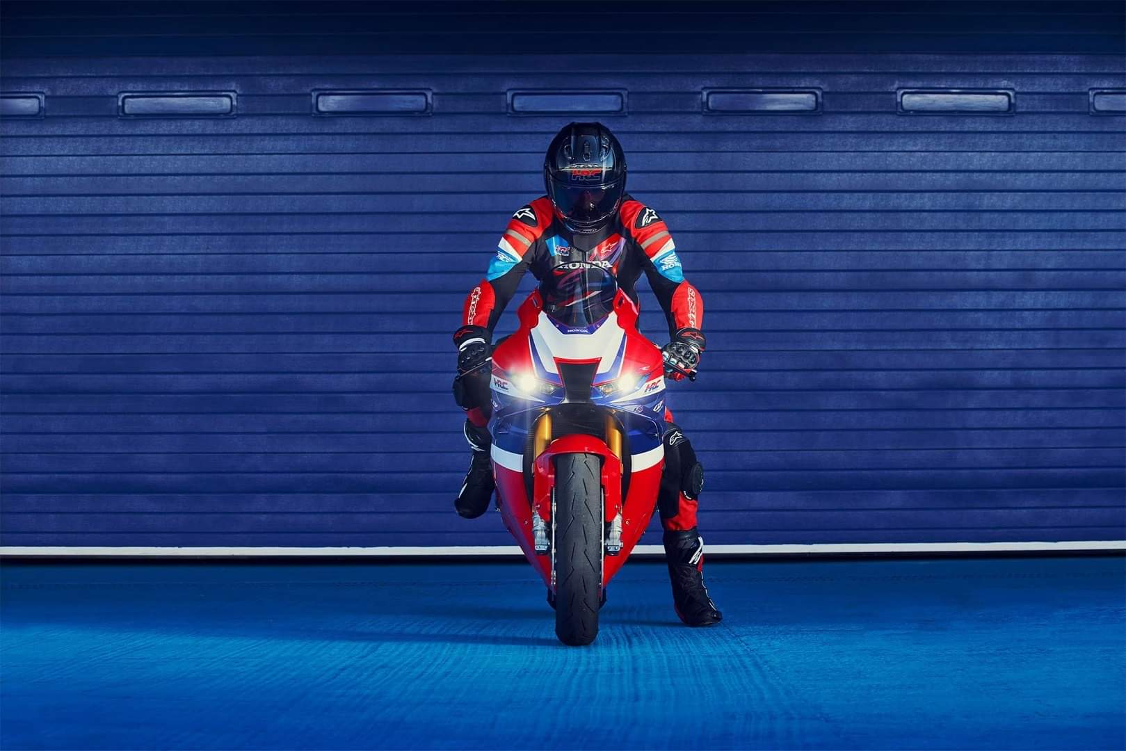 Honda CBR1000RR-R Fireblade SP: होंडा ने अपनी फ्लैगशिप सुपरस्पोर्ट बाइक भारत में की लॉन्च, जानें कीमत-डिटेल्स Honda CBR1000RR–R Fireblade SP flagship litre-class Supersport Bike Launched in India Know Details