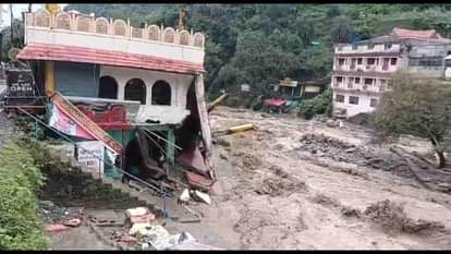 Dehardun: देहरादून में बारिश से चारों ओर तबाही...62 सड़कों को हुआ नुकसान, आठ पुल टूटे, दो मकान ढहे Dehradun: Rain causes havoc in Dehradun... 62 roads damaged, eight bridges broken, two houses collaps
