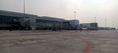 Noida Airport: 25 अक्तूबर तक उड़ान के लिए तैयार होगा एयरपोर्ट, यमुना प्राधिकरण ने शुरू की उद्घाटन की तैयारी Noida Airport: The airport will be ready for flights by October 25.